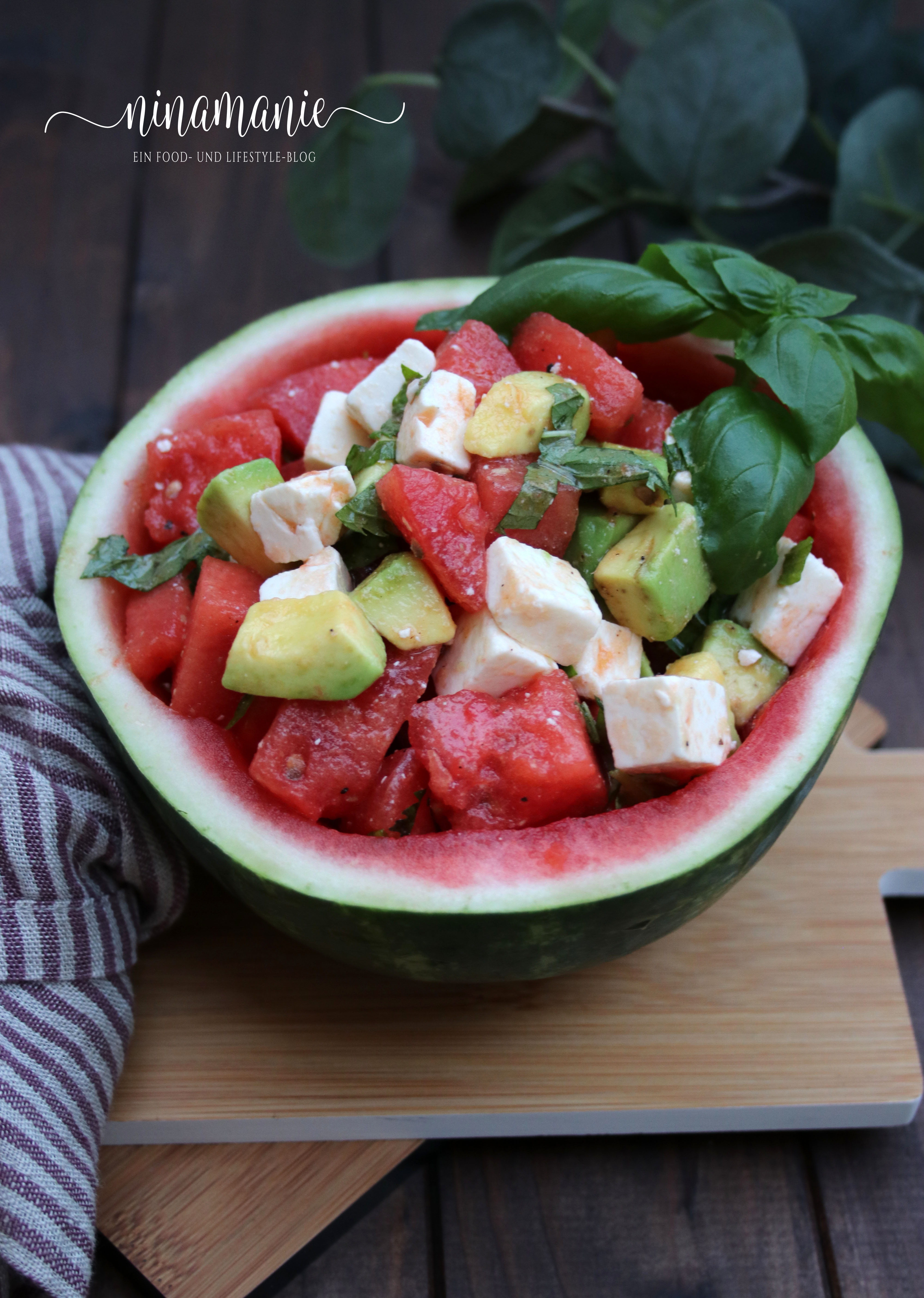 Melonen-Avocado-Feta-Salat - ein frischer Sommersalat - Ninamanie
