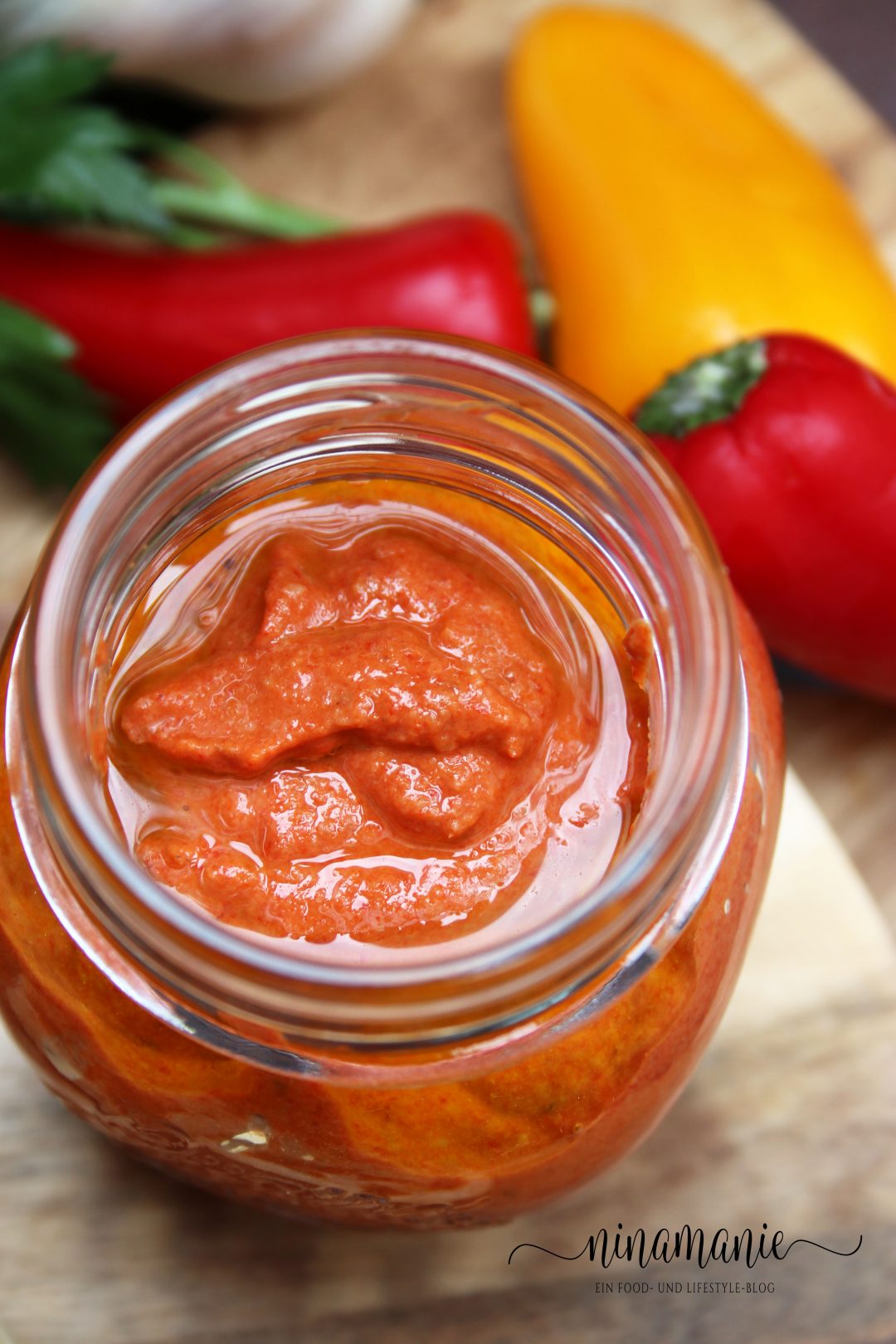 Muhammara, Hummus und Naan orientalische Aromaküche Ninamanie