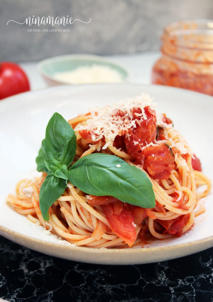 Spaghetti alla Napoletana oder Spaghetti al Pomodoro