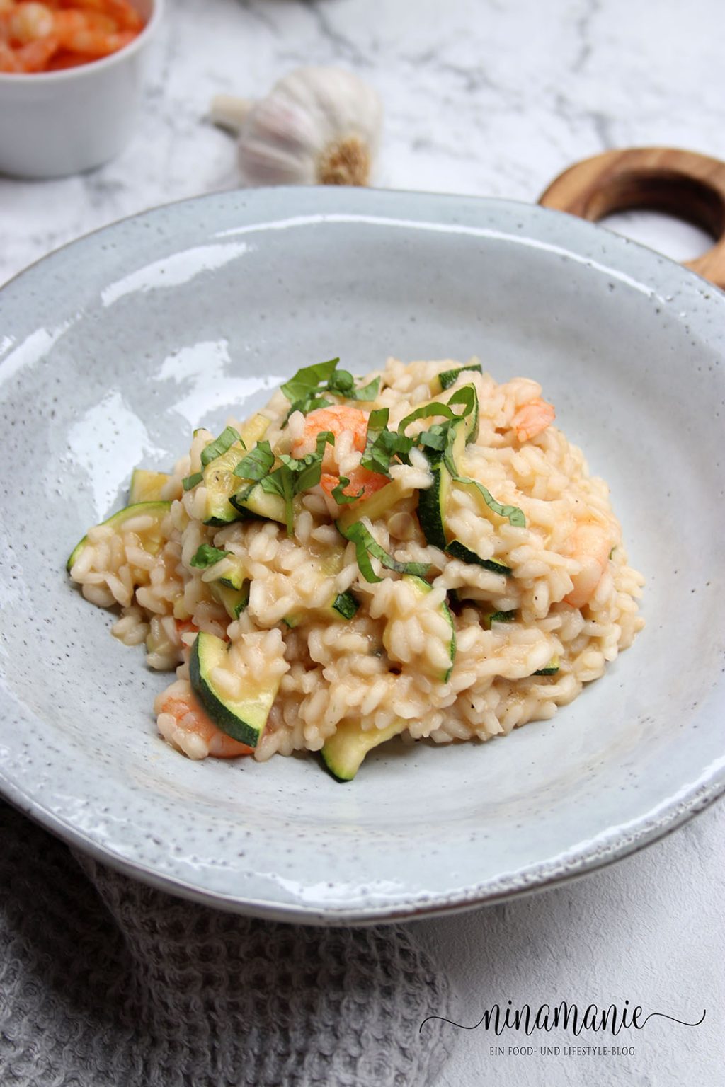 Zucchini-Risotto mit Garnelen - cremig und lecker - Ninamanie