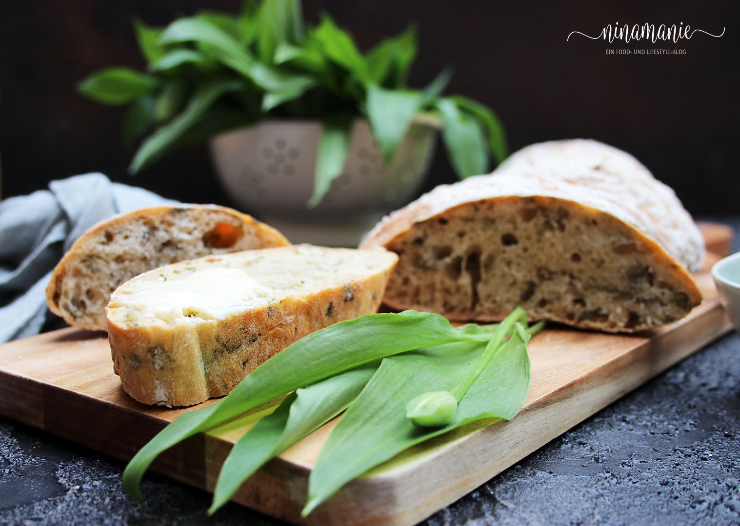 Wurzelbrot verfeinert mit Bärlauch
