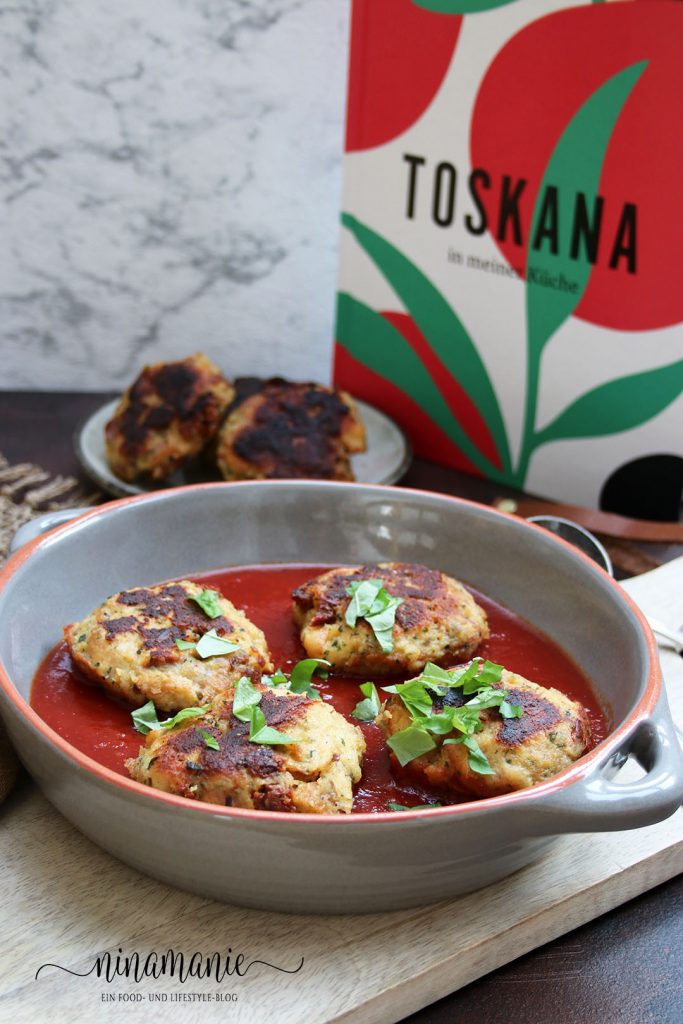 Brotfrikadellen in Tomatensoße aus dem Buch "Toskana in meiner Küche"