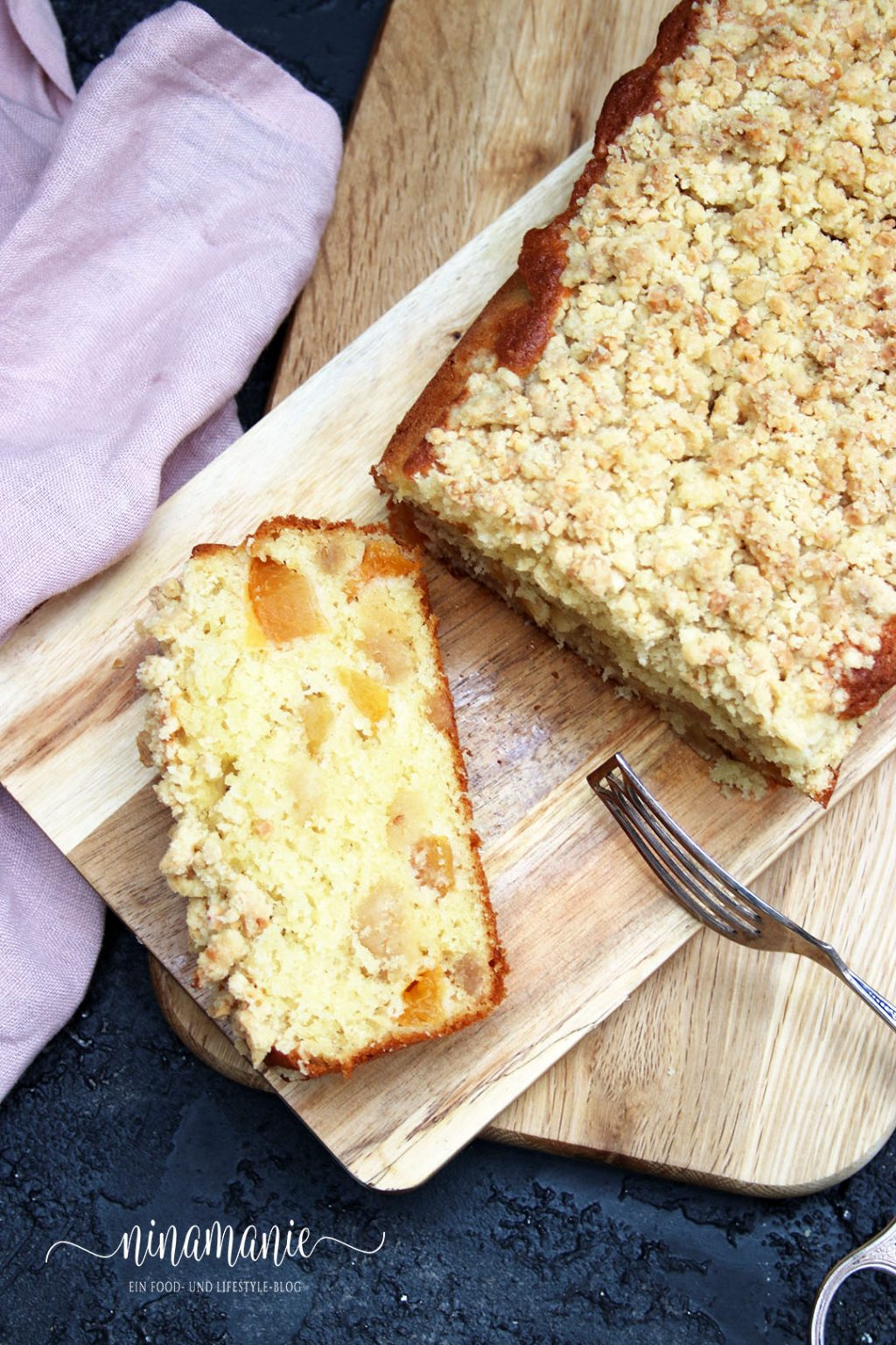 Aprikosen-Kastenkuchen mit Streuseln - Ninamanie