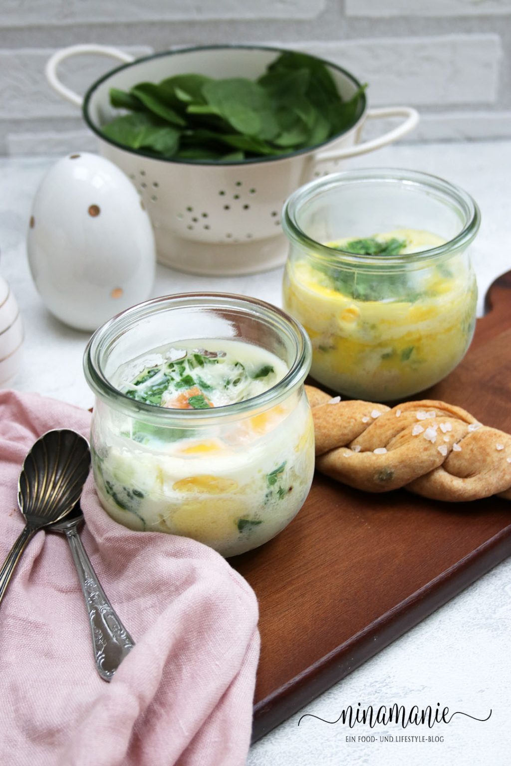 Eier im Glas - eine leckere Brunch-Idee, nicht nur zu Ostern - Ninamanie