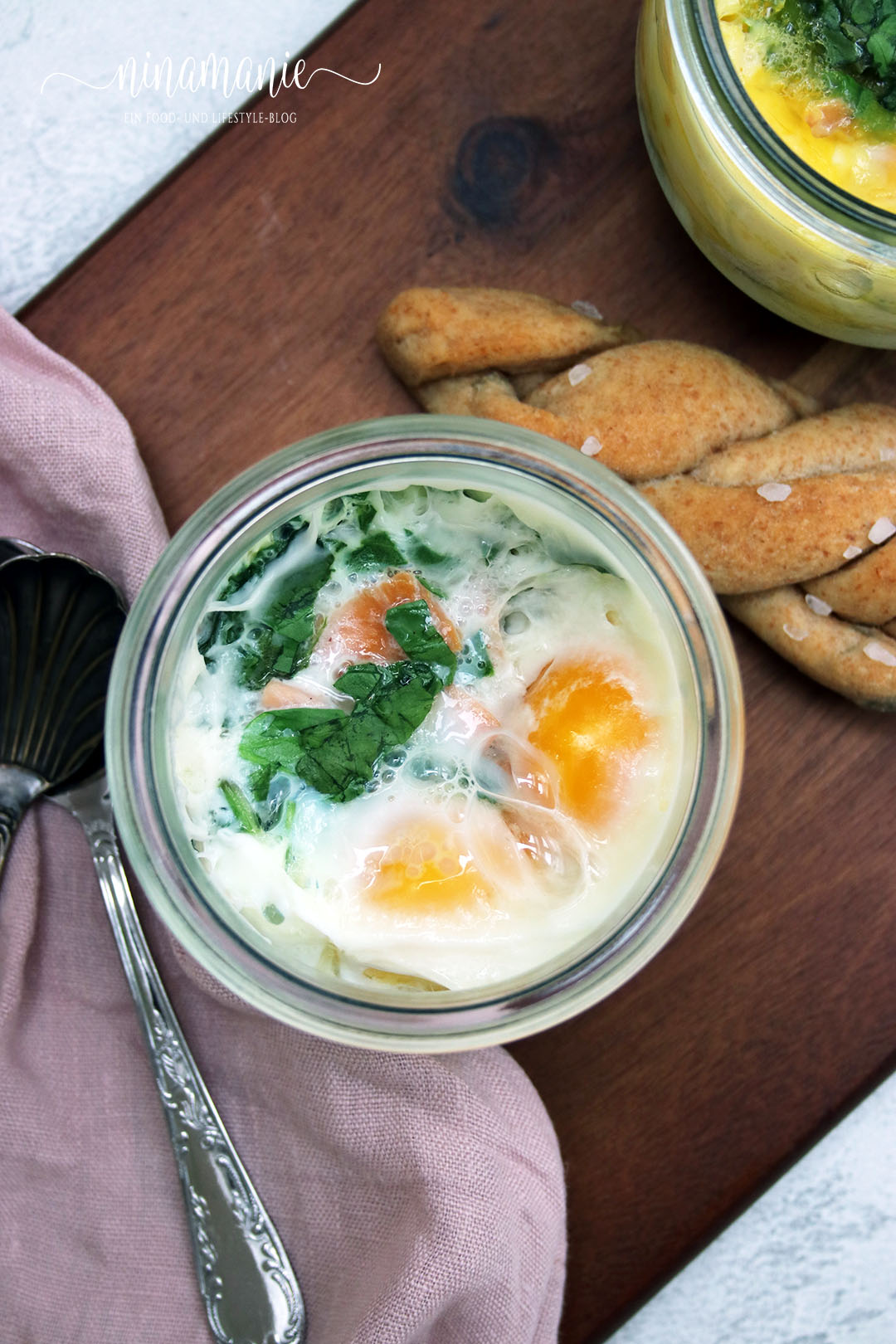Eier im Glas - eine leckere Brunch-Idee, nicht nur zu Ostern - Ninamanie