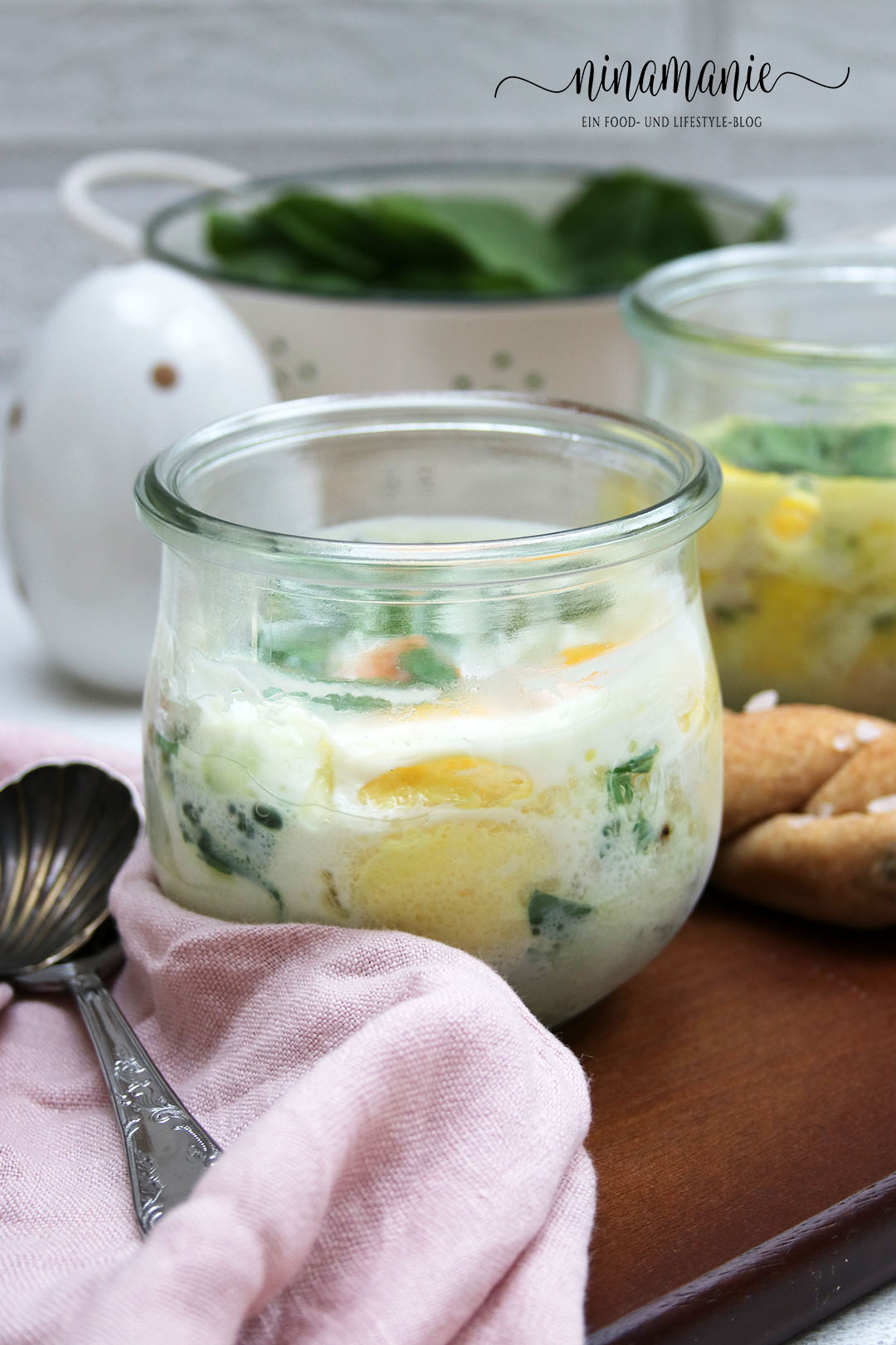 Eier im Glas - eine leckere Brunch-Idee, nicht nur zu Ostern - Ninamanie