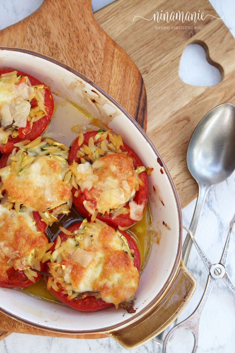 Gefüllte Tomaten mit Kritharaki-Nudeln - Ninamanie