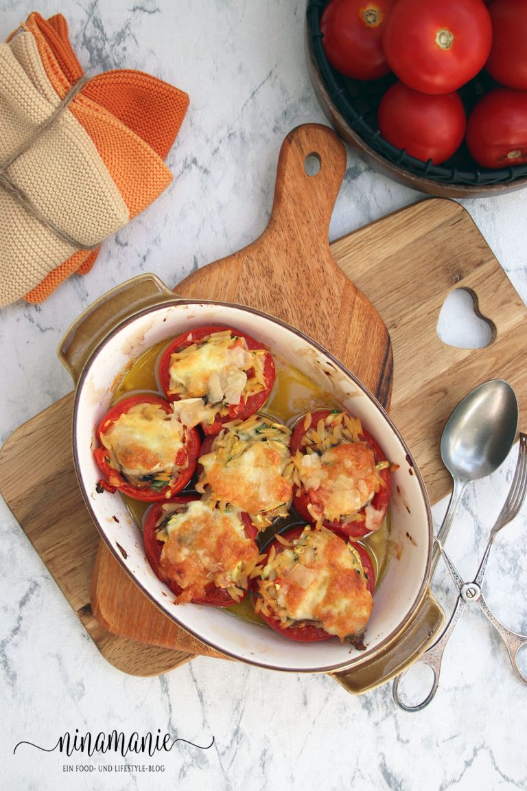 Gefüllte Tomaten mit Kritharaki-Nudeln - Ninamanie