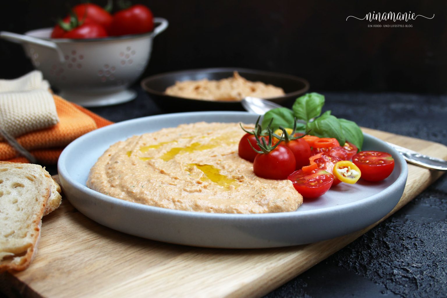 Hummus mit getrockneten Tomaten - Ninamanie Hummus mit getrockneten Tomaten - Ninamanie