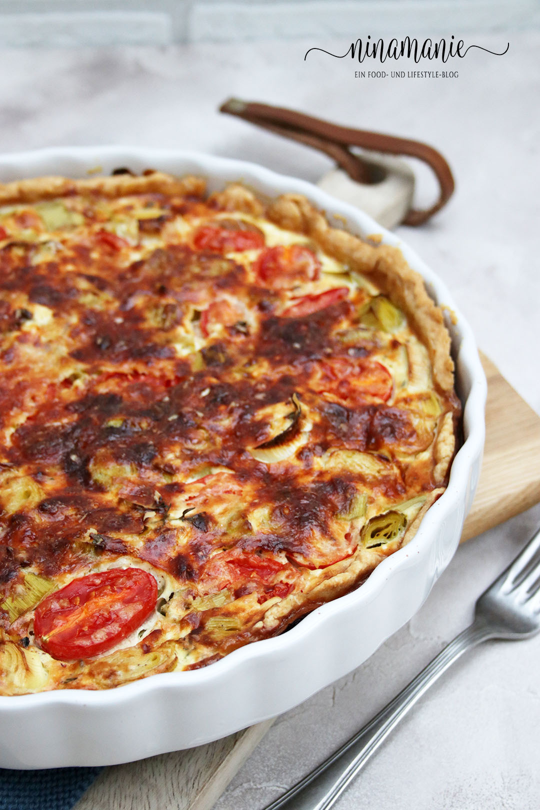 Quiche mit Lauch, Tomaten und Thymian