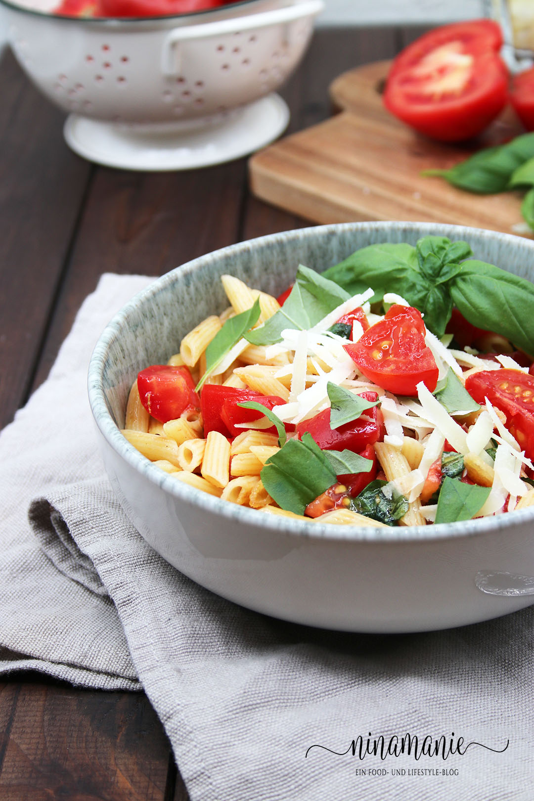 Sommernudeln mit frischen Tomaten