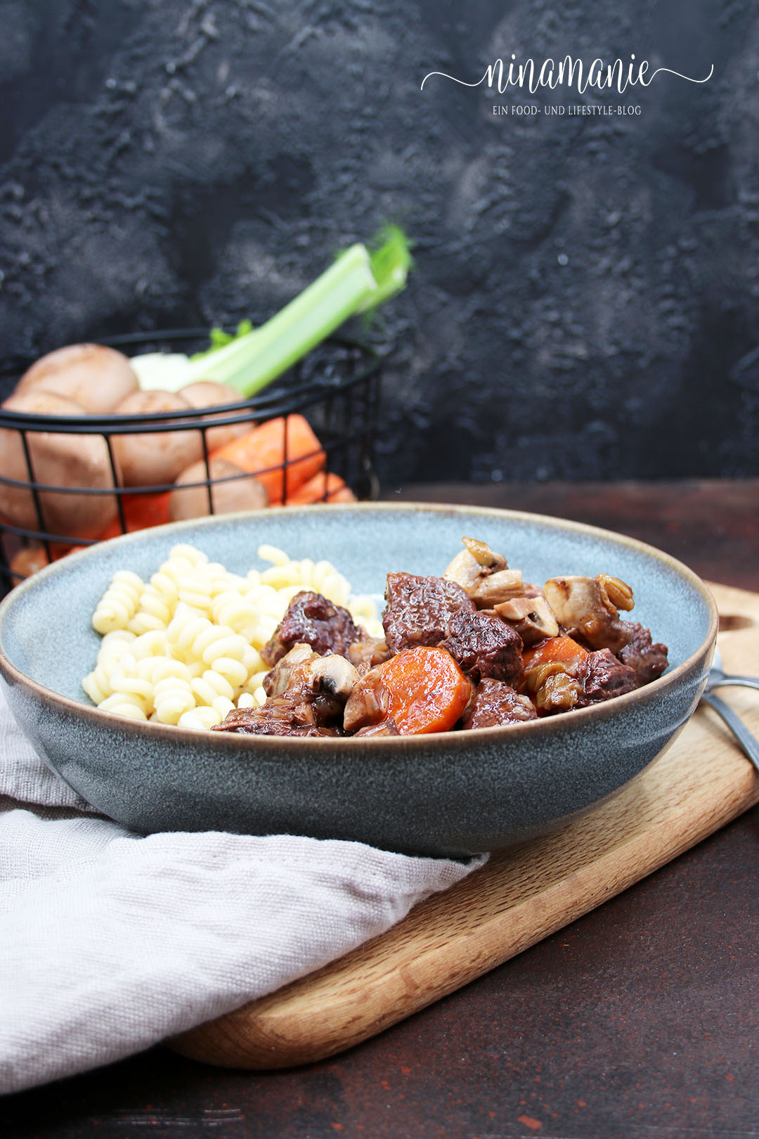 Ofengulasch mit Chianti