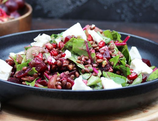 Linsensalat mit Rote Bete, Trauben und Feta