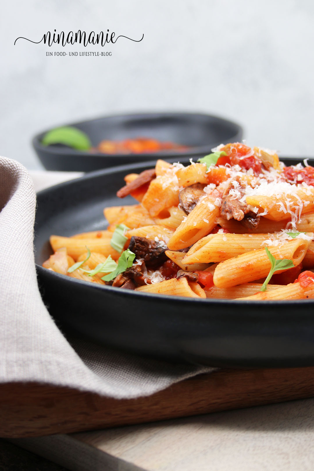 Pasta mit Pilz-Tomaten-Ragout
