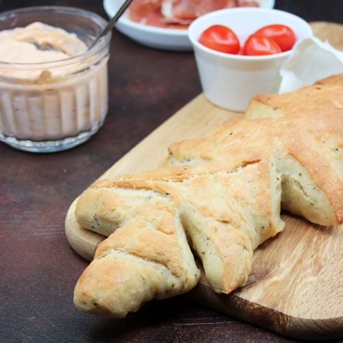 Ährenbrot mit Kräutern und Parmesan