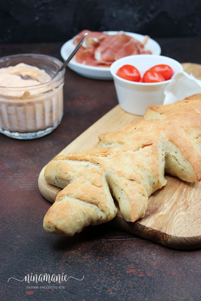Ährenbrot mit Kräutern und Parmesan