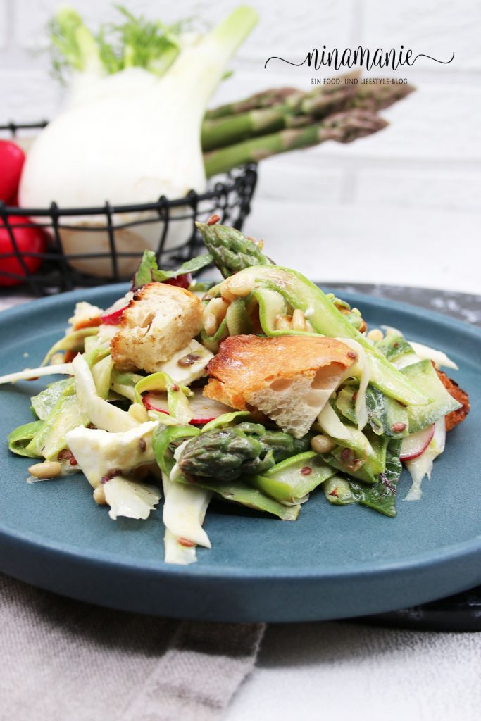 Grüner Spargel-Salat mit Fenchel, Radieschen und Schafskäse