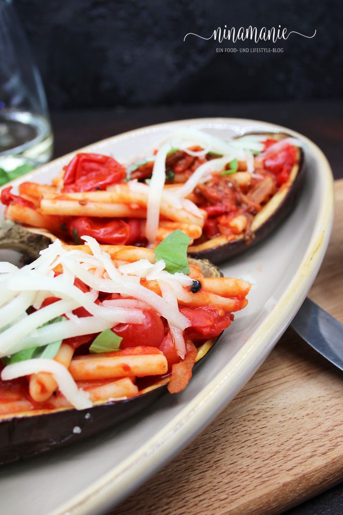 Pasta in Aubergine / Pasta nella melanzane
