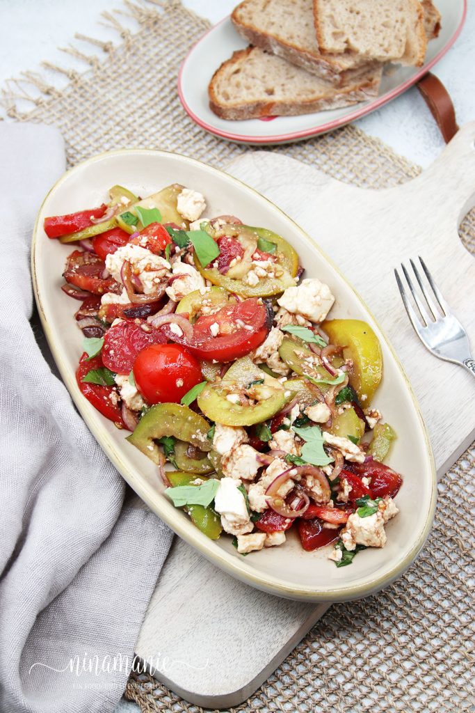 Tomaten-Feta-Salat